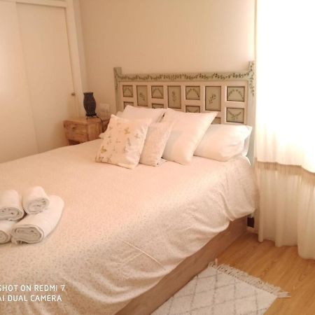 Apartamento Con Vistas Al Rio Guadalquivir En Triana, Sevilla ภายนอก รูปภาพ