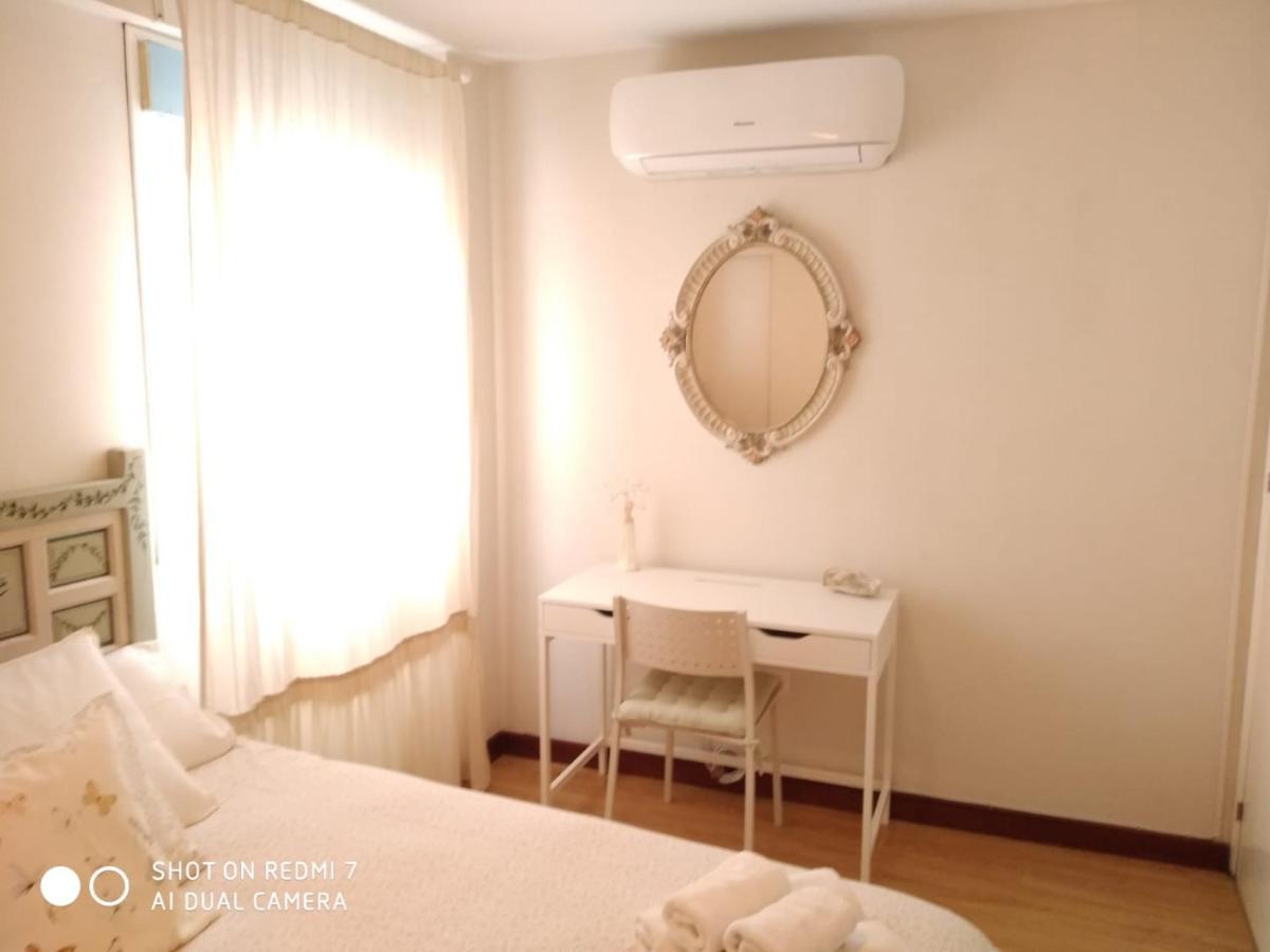 Apartamento Con Vistas Al Rio Guadalquivir En Triana, Sevilla ภายนอก รูปภาพ
