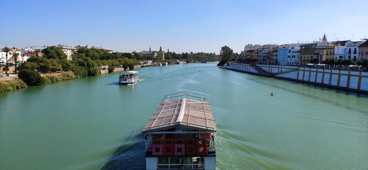 Apartamento Con Vistas Al Rio Guadalquivir En Triana, Sevilla ภายนอก รูปภาพ